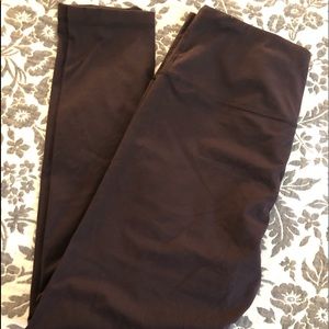 Plum Yogalicious Leggings